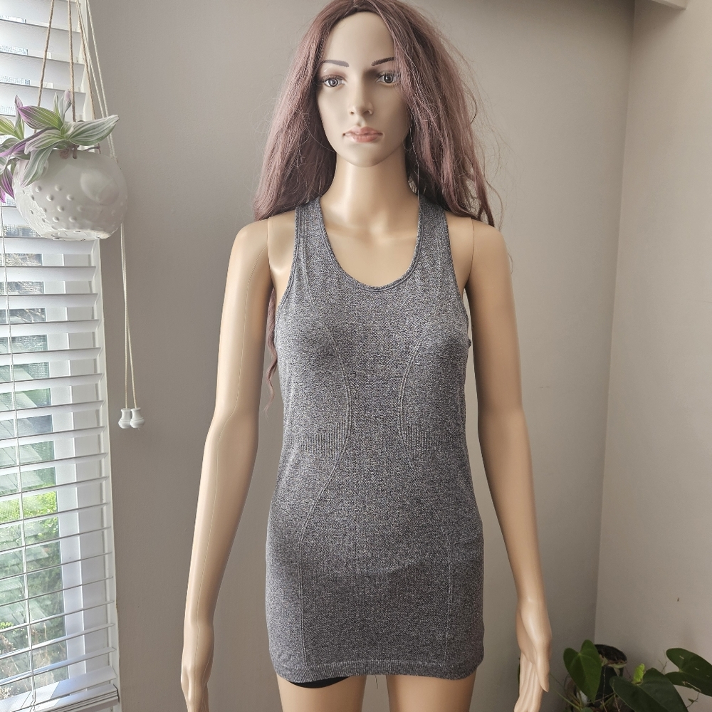 Zyia gray tank top long line exercise workout